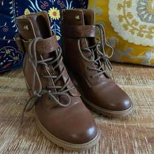 Zodiac Gemma Boots - Excellent Condition